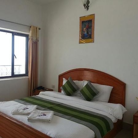 Bright Sunny Pines Hotel & Resort Lansdowne Εξωτερικό φωτογραφία